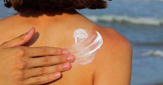 Unlocking the Sunscreen Mystery: Mineral vs. Chemical Sunscreen image